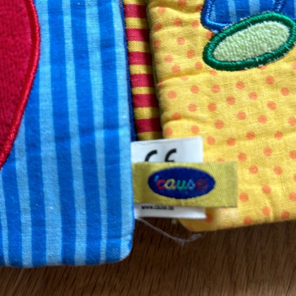 Picture book with rattle in fabric, made in Germany! - Picture 4 of 6